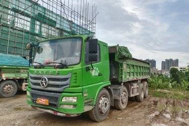 二手大运 F7重卡 270马力 8X4 6米自卸车(潍柴)(国五) 前四后八 潍柴二手自卸车 黄牌图片