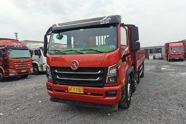 二手大运 祥龙 230马力 6X2 6.8米排半栏板载货车(国六) 前四后四 云内动力二手载货车 黄牌