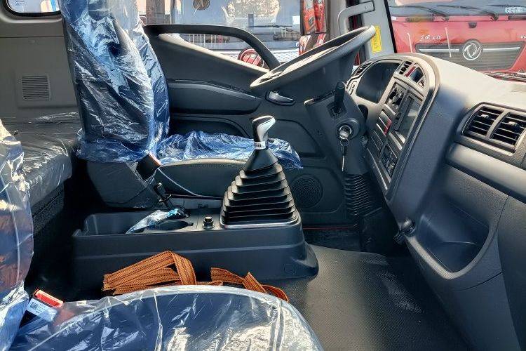 二手福田欧航 240马力 载货车