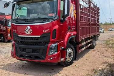 二手东风柳汽 乘龙H5中卡 290马力 4X2 6.8米仓栅式载货车(国六) 单桥 玉柴二手载货车 黄牌图片
