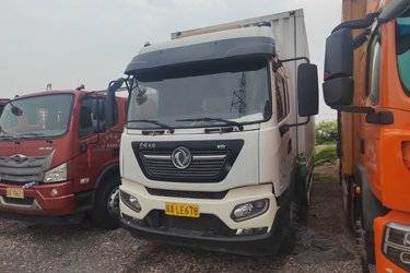 二手东风商用车 天锦KR 245马力 4X2 9.8米厢式载货车(国五) 单桥 东风康明斯二手载货车 黄牌图片