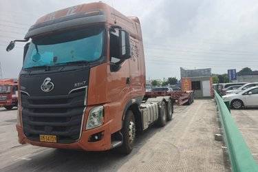 二手东风柳汽 乘龙H7重卡 560马力 6X4牵引车(国五) 双驱 东风康明斯二手牵引车 黄牌图片