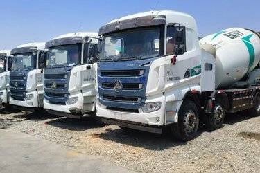 二手三一集团 C8 8X4 7.73方纯电动混凝土搅拌车 前四后八 日野二手搅拌车图片