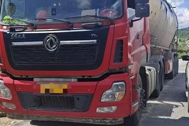 二手东风商用车 天龙重卡 启航版 450马力 6X4牵引车(国五) 双驱 雷诺二手牵引车 黄牌图片