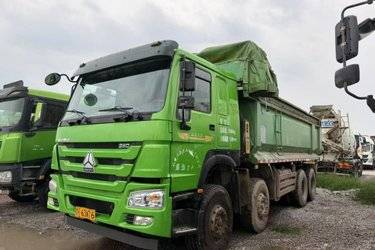 二手中国重汽 HOWO重卡 380马力 8X4 6.8米自卸车(国五) 前四后八 中国重汽二手自卸车 黄牌