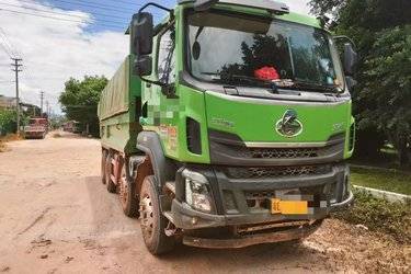 二手东风柳汽 乘龙H5 280马力 8X4长轴距自卸车底盘(国五) 前四后八 潍柴二手自卸车图片