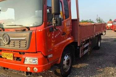 二手东风商用车 天锦中卡 180马力 4X2 6.75米栏板载货车(国五) 单桥 玉柴二手载货车 黄牌图片