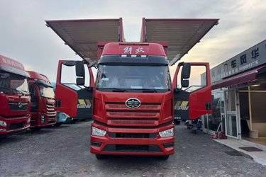 二手一汽解放 J6L中卡 精英版 220马力 4X2 8米厢式载货车(国六)(高顶)(国六) 单桥 大柴二手载货车 黄牌图片