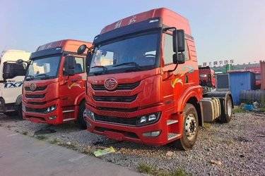 二手青岛解放 悍V重卡 340马力 4X2牵引车(国六) 单桥 锡柴二手牵引车 黄牌