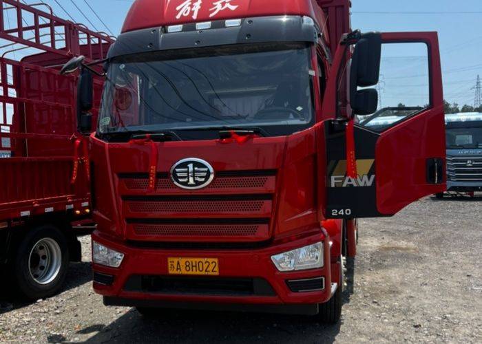二手一汽解放 240马力 载货车