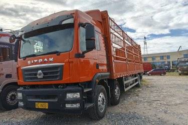 二手中国重汽 汕德卡SITRAK G5重卡 310马力 6X2 9.52米仓栅式载货车(国五) 前四后四 曼二手载货车 黄牌图片