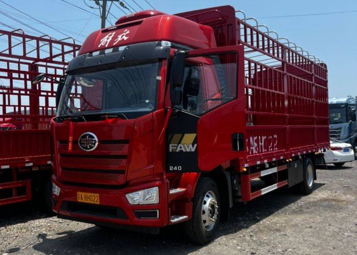 二手一汽解放 240马力 载货车