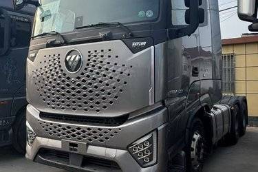 二手福田 欧曼银河 穿越版 660马力 6X4 AMT自动档牵引车(国六) 双驱 福田康明斯二手牵引车 黄牌图片