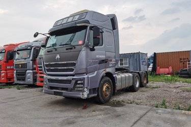二手中国重汽 HOWO TH7重卡 540马力 6X4 牵引车(国六) 双驱 曼二手牵引车 黄牌图片