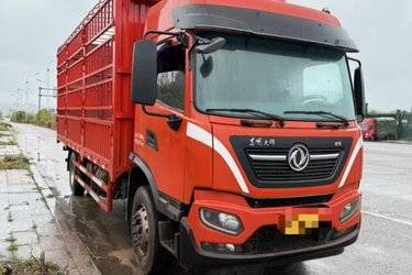二手东风商用车 天锦KR 245马力 4X2 6.8米仓栅式载货车(国五) 单桥 东风康明斯二手载货车 黄牌