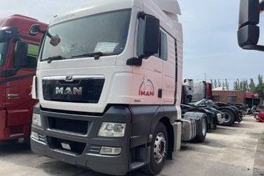 二手曼(MAN) TGX系列重卡 480马力 4X2自动挡牵引车(国五) 单桥 曼二手牵引车 黄牌图片