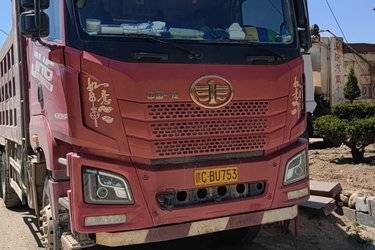 二手青岛解放 JH6重卡 460马力 6X4 6.2米自卸车(国五) 后八轮 潍柴二手自卸车 黄牌