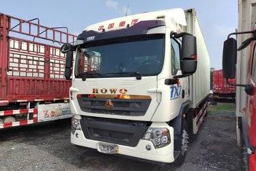 二手中国重汽 HOWO TX7 290马力 4X2 9.6米AMT自动档厢式载货车(国六) 单桥 曼二手载货车 黄牌图片