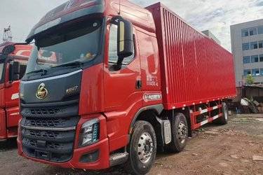 二手东风柳汽 乘龙H7重卡 2019款 315马力 6X2 9.6米厢式载货车(国五) 前四后四 康明斯二手载货车 黄牌图片