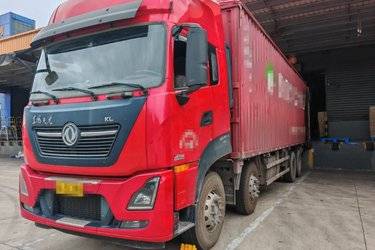 二手东风商用车 天龙KL重卡 465马力 8X4 9.6米厢式载货车(国五) 前四后八 雷诺二手载货车 黄牌图片