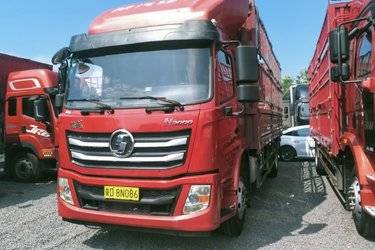 二手陕汽载货车 德龙N3000 220马力 4X2 6.75米排半仓栅式载货车(国六) 单桥 潍柴二手载货车 黄牌图片