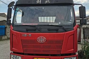 二手一汽解放 J6L中卡 180马力 4X2 6.75米栏板载货车(国五) 单桥 大柴二手载货车 黄牌图片