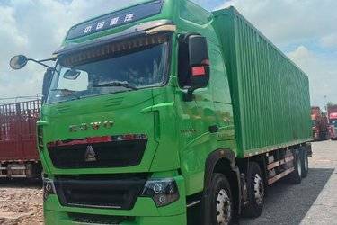 二手中国重汽 HOWO T7H重卡 480马力 6X2车厢可卸式载货车(国五) 前四后四 中国重汽二手载货车 黄牌图片