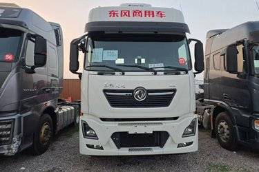 二手东风商用车 天龙KL重卡 465马力 4X2 AMT自动挡牵引车(国六)(速比2.467)(国六) 单桥 雷诺二手牵引车 黄牌图片