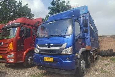 二手福田 瑞沃ES5 220马力 6X2 6.8米排半仓栅式载货车(国六) 前四后四 潍柴二手载货车 黄牌