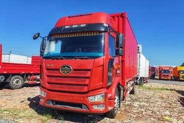 二手一汽解放 J6L中卡 精英版 240马力 4X2 6.8米厢式载货车(国五) 单桥 锡柴二手载货车 黄牌图片