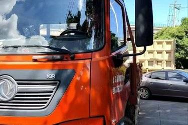 二手东风商用车 天锦KR中卡 245马力 6X2 6.8米栏板载货车(国五) 前四后四 东风二手载货车 黄牌