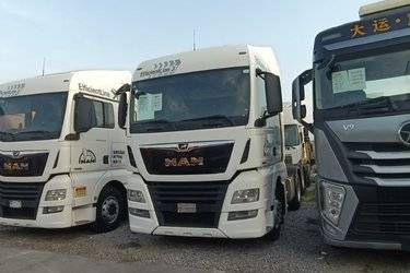 二手曼(MAN) TGX系列重卡 460马力 6X4牵引车(国五) 双驱 潍柴二手牵引车 黄牌图片