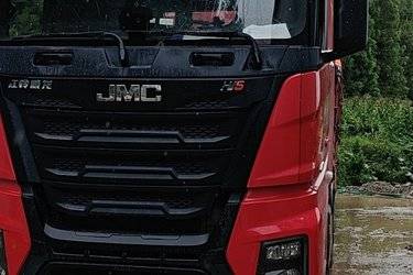 二手江铃重汽 威龙HV5重卡 舒适型 470马力 6X4牵引车(国五) 双驱 江铃重汽二手牵引车 黄牌图片