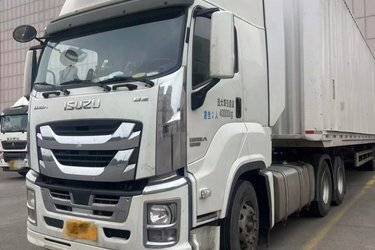 二手庆铃 五十铃巨咖VC66 520马力 6X4 牵引车(国六) 双驱 庆铃五十铃二手牵引车 黄牌图片