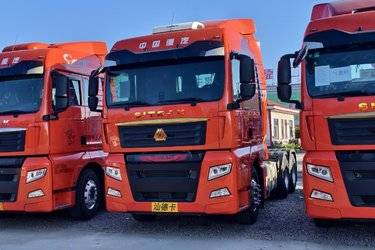 二手中国重汽 汕德卡SITRAK C7H重卡 540马力 6X4 AMT自动挡牵引车(国六) 双驱 曼二手牵引车 黄牌图片