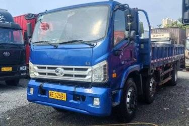 二手福田 时代领航ES5 170马力 4X2 6.8米排半栏板载货车(国五) 单桥 潍柴二手载货车 黄牌图片