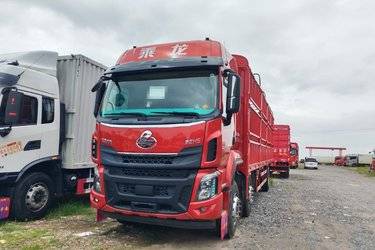 二手东风柳汽 乘龙H5中卡 270马力 6X2 9.7米仓栅式载货车(国五) 前四后四 玉柴二手载货车 黄牌图片