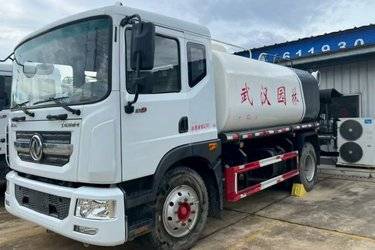 二手洒水车/喷洒车 东风多利卡 多利卡D9 200 8.5 6X2图片