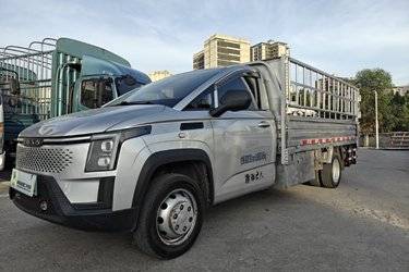 二手菱势汽车 黄金卡 时代版 3.5T 3.51米单排插电式增程混合动力栏板微卡  二手电动卡车电动载货车图片