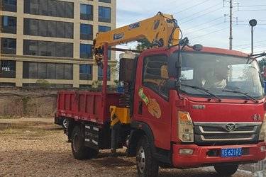 二手随车吊 中国重汽成都商用车 王牌7系 160 3.3 4X2