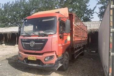 二手东风商用车 天锦KR 220马力 4X2 6.75米排半仓栅式载货车(国五) 单桥 东风康明斯二手载货车 黄牌