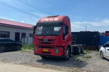 二手上汽红岩 杰狮M500重卡 超重载版 460马力 6X4牵引车(国五) 双驱 潍柴二手牵引车 黄牌图片