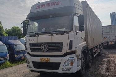二手东风商用车 天龙重卡 245马力 6X2 9.6米厢式载货车(国五) 前四后四 东风康明斯二手载货车 黄牌图片