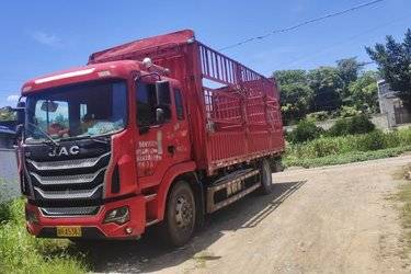 二手江淮 格尔发K5L中卡 220马力 4X2 6.8米仓栅式载货车(国五) 单桥 玉柴二手载货车 黄牌