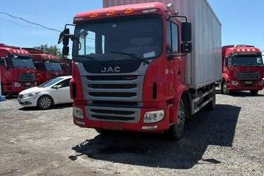 二手江淮 格尔发A5中卡 160马力 4X2 6.8米厢式载货车(国五) 单桥 潍柴二手载货车 黄牌图片