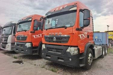 二手中国重汽 HOWO TX重卡 460马力 6X4 牵引车(国六) 双驱 潍柴二手牵引车 黄牌图片