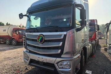 二手福田 欧曼EST 6系重卡 510马力 6X4牵引车(国五) 双驱 福田康明斯二手牵引车 黄牌图片
