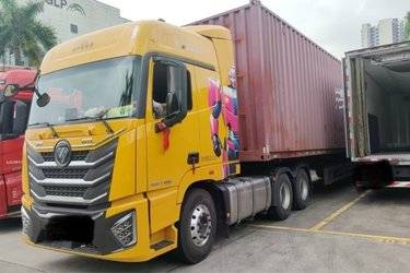 二手福田 欧曼GTL 星翼版Pro 580马力 6X4 AMT自动档牵引车(国六) 双驱 福田康明斯二手牵引车 黄牌图片