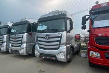 二手福田 欧曼EST 6系重卡 560马力 6X4牵引车(国五) 双驱 福田康明斯二手牵引车 黄牌图片