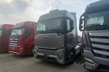二手福田 欧曼银河 660马力 6X4 AMT自动档牵引车(国六) 双驱 福田康明斯二手牵引车 黄牌图片